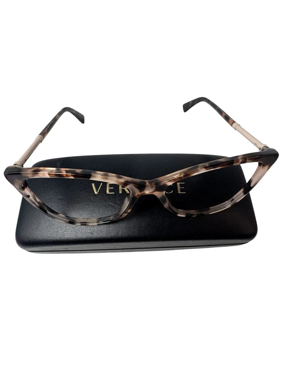Versace note that